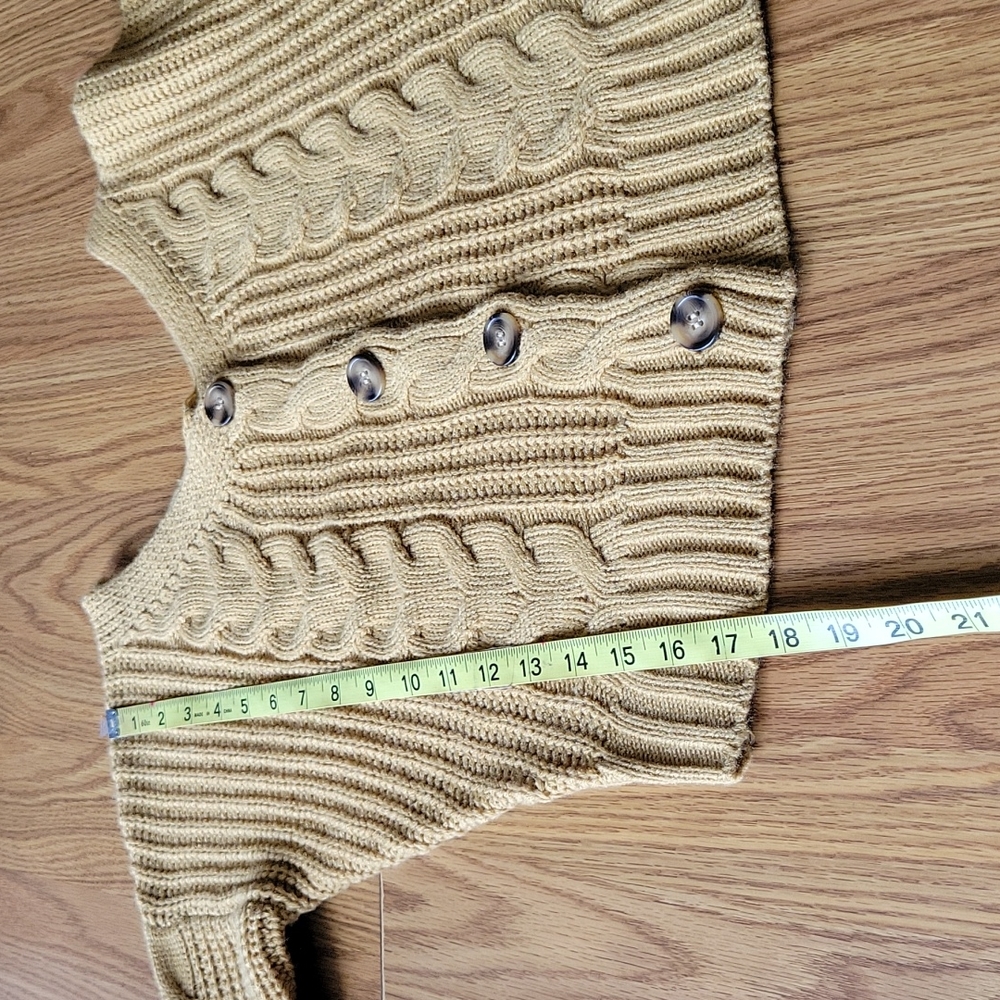 moon& Madison  vneck croptop knit sweater size XS color mustard - Picture 9 of 10